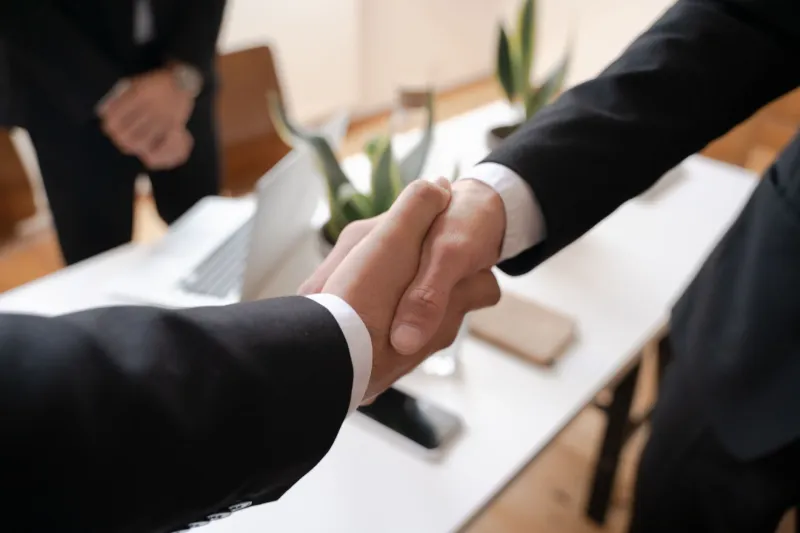 Not All Chains Are Worth Breaking: A Strategic Guide to Navigating Vendor Dependency